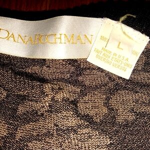 Size Large Dana Buchman Black and White Floral cardigan